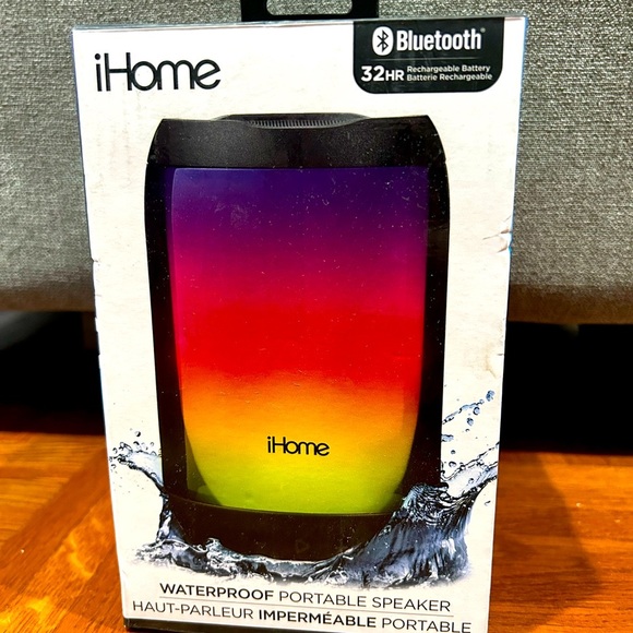 ✨host pick ✨ ihome Bluetooth portable speakers - Picture 2 of 7